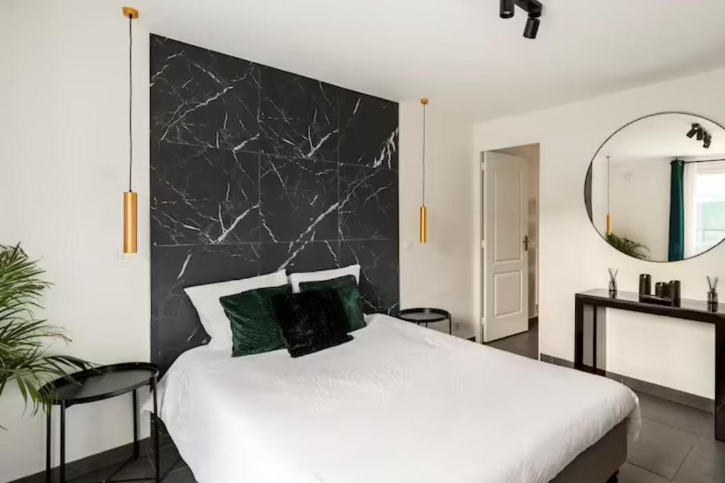 Le Chill Suite & Spa Boissy-Saint-Leger Exterior photo